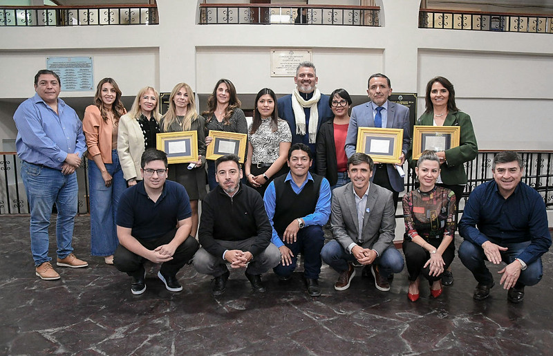 Ediles reconocieron la labor de los comunicadores Lucia Mallozzi, Marcelo Báez, Agustina Erns y Paola Soldano